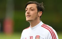 Arsenal sẽ cần hơn 7 triệu bảng để tiễn Mesut Ozil