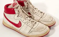Đôi giày cũ của Michael Jordan được rao bán