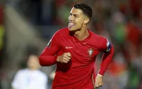 Lập hat-trick vào lưới Luxembourg, Ronaldo thiết lập kỷ lục mới ở cấp ĐTQG