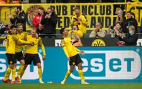 Vòng 8 Bundesliga: Dortmund vươn lên dẫn đầu BXH