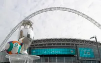 LĐBĐ Anh nhận án phạt từ UEFA