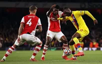 Arsenal chia điểm kịch tính với Crystal Palace trên sân nhà