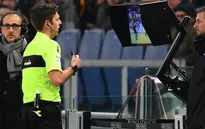 Napoli muốn xem xét lại công nghệ VAR tại giải VĐQG Italia