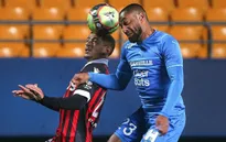 Nice hòa Marseille trong trận đá lại vòng 3 Ligue 1