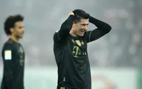 Bayern Munich bất ngờ nhận thất bại trước Augsburg