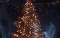 Thắp sáng cây thông Noel ở thủ đô Hy Lạp