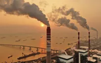 Lần đầu tiên kể từ khi đóng cửa vì COVID-19, lượng khí thải carbon của Trung Quốc giảm