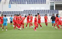 ĐT Việt Nam tích cực tập luyện, sẵn sàng cho bài kiểm tra về lực lượng