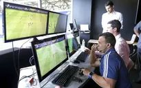 FIFA triển khai thí điểm công nghệ bắt việt vị tự động ở Arab Cup