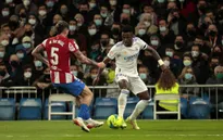 Vòng 17 La Liga | Thắng dễ Atletico, Real Madrid củng cố ngôi đầu
