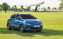 VinFast bàn giao lô ô tô điện VF e34 đầu tiên ngày 25/12