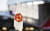 Hoãn trận Manchester United gặp Brentford vì COVID-19