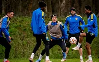 Man Utd đối mặt với cơn khủng hoảng COVID-19
