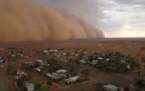 Bão bụi kinh hoàng nhấn chìm vùng Tây Bắc Queensland, Australia