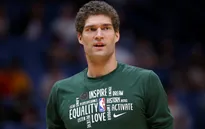 Chấn thương của Brook Lopez nặng hơn dự kiến