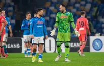 Napoli đánh mất ngôi đầu tại Serie A