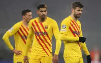 Bị loại khỏi Champions League, Barca tiếp tục bị thâm hụt tài chính