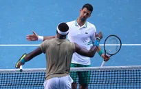 Novak Djokovic 3-1 Frances Tiafoe: Chiến thắng vất vả cho Nole (Vòng 2 Australia mở rộng 2021)