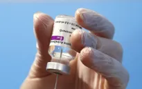 Đại học Oxford lần đầu thử nghiệm vaccine COVID-19 trên trẻ từ 6 tuổi