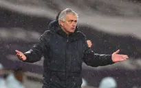 Thua trận trước Man City, Mourinho đổ lỗi cho lịch thi đấu và VAR