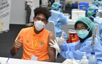 Indonesia tiêm vaccine COVID-19 cho U22 và ĐTQG