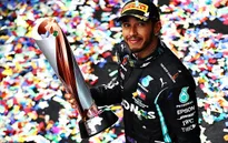 Lewis Hamilton đồng ý gia hạn hợp đồng với Mercedes