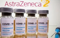 Một nửa người trưởng thành ở Anh tiêm vaccine