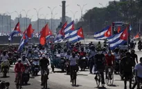 Tuần hành kêu gọi Mỹ dỡ bỏ cấm vận Cuba