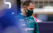 Cựu tay đua David Coulthard cảnh báo Sebastian Vettel