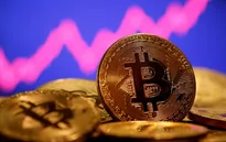 Ngân hàng phố Wall và nỗi sợ "nhỡ" con tàu Bitcoin