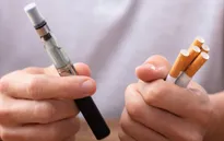 Thuốc lá điện tử chứa cần sa gây tổn thương phổi nặng ở giới trẻ Mỹ