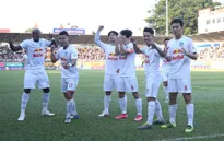 Vòng 9 V.League 2021: Bùng nổ những "chảo lửa", Hoàng Anh Gia Lai vững ngôi đầu