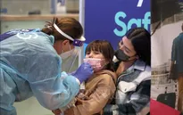 Israel khuyến nghị tiêm vaccine cho trẻ từ 12-15 tuổi