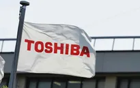 Toshiba đang "cắt da, xẻ thịt" để bù đắp cho những sai lầm trong quá khứ