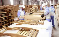 Ngành gỗ và dệt may hết thời "ăn đong"