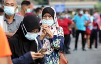 Malaysia bắt đầu hạn chế đi lại toàn quốc