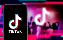 Chủ nhân thực sự của "giọng nói" TikTok khởi kiện