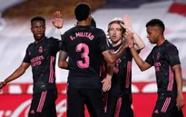 Thắng dễ Granada, Real Madrid áp sát ngôi đầu La Liga