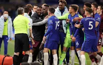Chelsea và Leicester đối mặt án phạt sau màn xô xát cuối trận