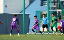 Tiền vệ U22 Việt Nam chia sẻ bí quyết vượt qua khó khăn về thời tiết