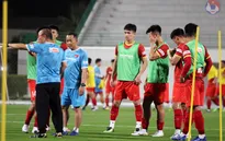 Buổi tập thứ 2 của ĐT Việt Nam: HLV Park Hang Seo giải bài toán tâm lý