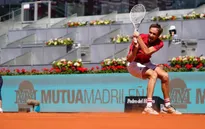 Giải quần vợt Madrid Masters 2021: Medvedev ngược dòng vất vả, Zverev hạ gục Nishikori