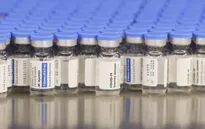Mỹ kéo dài thời hạn sử dụng vaccine Johnson&Johnson thêm 6 tuần