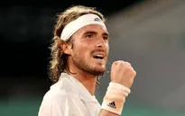 Tsitsipas lần đầu tiên giành quyền vào chung kết Roland Garros