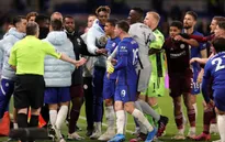 Chelsea và Leicester nhận án phạt sau màn ẩu đả trên sân Stamford Bridge