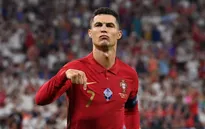 Ronaldo tạo dựng kỷ lục sau cú đúp vào lưới ĐT Pháp