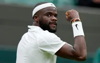 Stefanos Tsitsipas dừng bước ngay tại vòng 1 Wimbledon