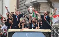 Chùm ảnh: Lễ ăn mừng hoành tráng của ĐT Italia tại Rome