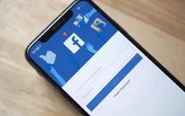 Apple đang khiến Facebook "hoảng loạn"