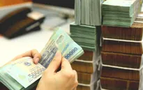 Ngân hàng liên tiếp công bố giảm lãi suất hỗ trợ khách hàng